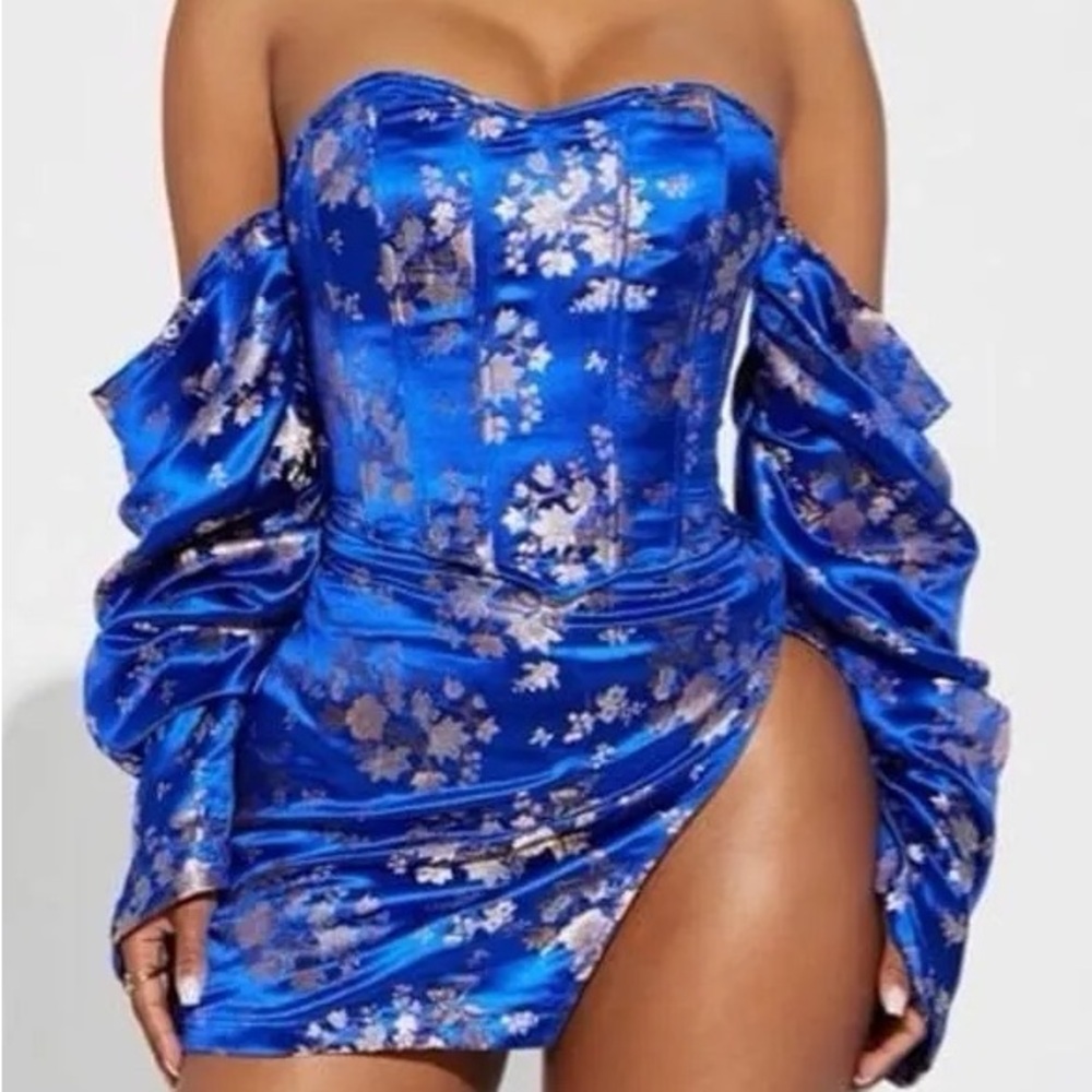 Metallic fashion nova corset set